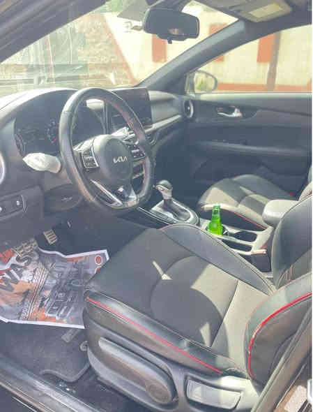 الأسم : كيا فورتي 
الموديل : 2022
النوع : GT
الممشى : 38 mil
الحادث : سرقة دعاميات ( السيارة بدون صبغ وبدون ايرباگ وبدون تبديل وبدون حار )
فقط بارد بسيط جداً✅
مواصفات ال GT معروفة
بصمة
كشنات جلد رياضية
ويل رياضي 18 
دبل كزوز رياضي
گير DCT دبل كلچ رياضي
انارة داخلية متغيرة بالدشبول والأبواب
مكينة 1.6 TURBO لا تنقيص ولا تبخير
فول رادارات وحساسات 
اوتو هولد
3 مودات قيادة
شحن هاتف لاسلكي
وبعد بيهة هواي مواصفات 
النقوصات : 
١- رادار امامي مال دعامية
٢- تك دوسة صفح
السعر : 157 ورقة وبيهة مجال
للتواصل :👇🏻
*********** واتساب
*********** اتصال
