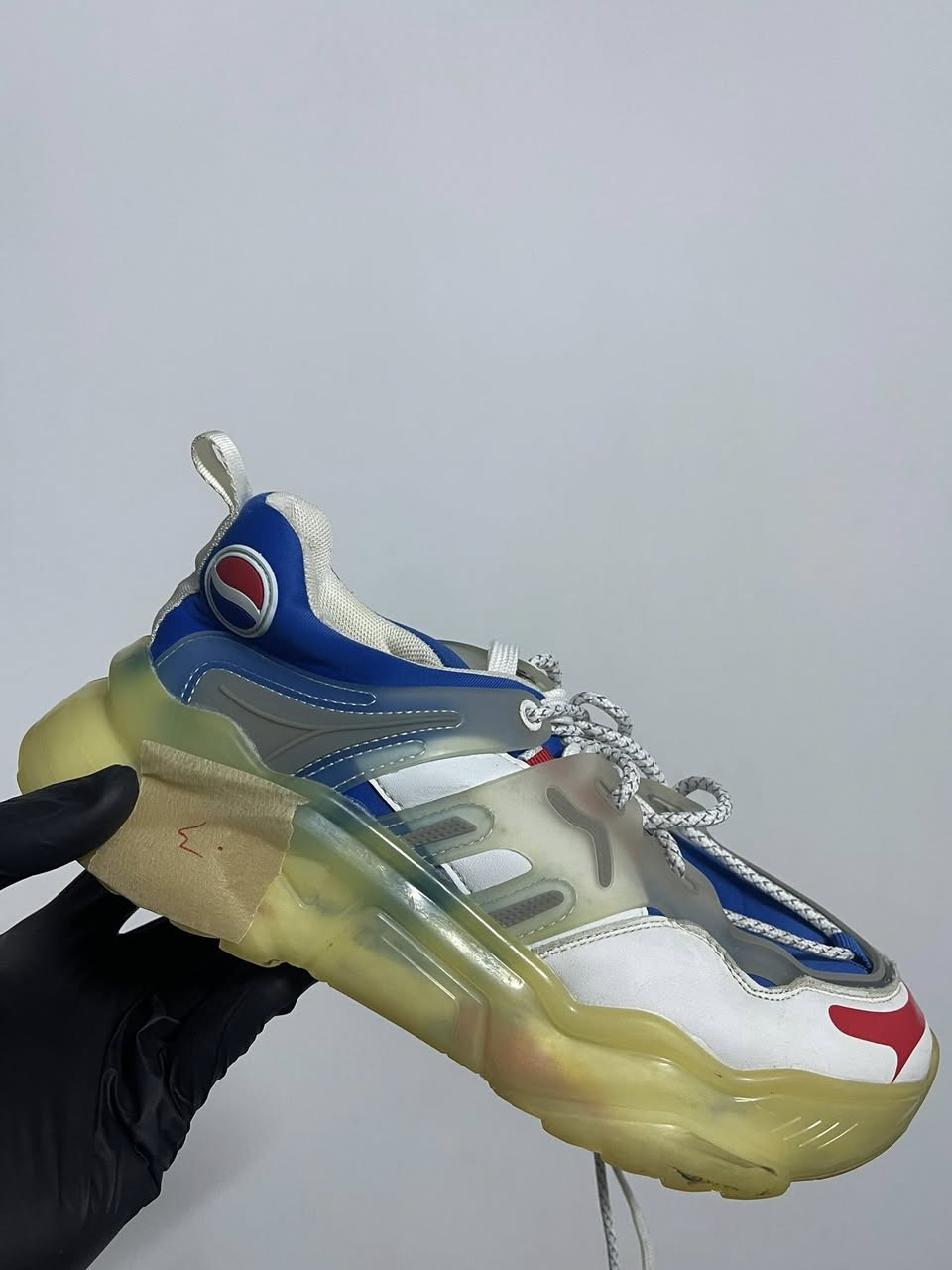 كسرنا السعر.. جوردن وأديداس بسعر خيالي! 😱🔥
يا شباب.. تدور كشخة وراحة وبسعر ما يخطر على البال؟ 😎
جبنالكم وجبة أحذية رياضية (بالة نضافة VIP) من أرقى الماركات العالمية:
✅ نايك جوردن (Jordan) - الهيبة والراحة.
✅ أديداس (Adidas) - الخفة والأناقة.
✅ ماركات عالمية ثانية كلها أصلية ونضيفة جداً.
الصدمة وين؟ 🤔
أي حذاء تختاره، السعر موحد:
💰 10 آلاف دينار فقط! 💰
(أي نعم، بـ 10 آلاف وتكشخ بأحلى ماركة)
📍 القياسات: متوفرة (بس الكمية محدودة، الأسبقية للي يحجز أول).
🚚 التوصيل: متوفر لبغداد وكل محافظات العراق.
شلون تطلب؟
أرسل صورة الحذاء اللي يعجبك برسالة للصفحة 📩 أو اترك تعليق بكلمة "تم" ونرسلك التفاصيل.
#أحذية #العراق #بغداد #نايك #أديداس #جوردن #تخفيضات #كشخة_شباب


**إذا كنت صاحب هذا الإعلان وتريد حذفه لأي سبب، رجاءا أرسل رسالة إلى الدعم الفني**