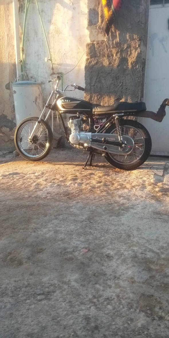 دراجه البيع اصولي اوراق سكنر 7اوراق كامله تعمير 2620مكينه سيجي نامه براغي اصفر حربيه دراجه كله اصلي صاصي جديد 26مكان نجف كوفه والشراي يراسلني خاص وباقي التفاصيل عل رقم ***********
