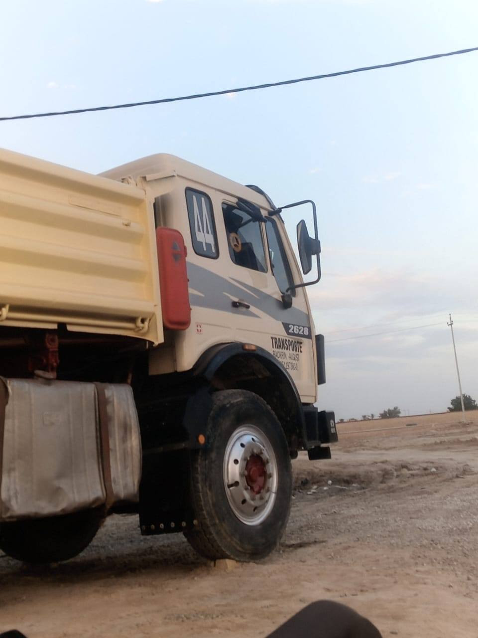 سلام عليكم لبيع البي 88 محرك 28 كير 160 اكسن جيف كهربايات شقاله شاصي مكفوله كفاله عامه مكان السماوه ***********
