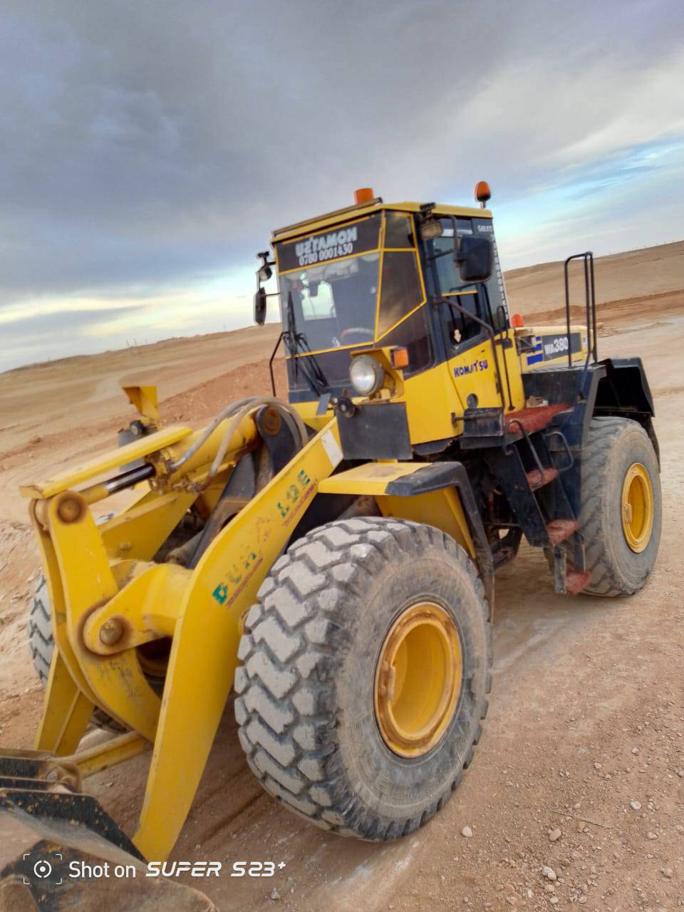 مكلف بلنشر  السلام عليكم 
للبيع شفل كوماتسو حجم 𝟑𝟖𝟎 داش 𝟓 موديل2003 منفيس اربيل
مكان الشفل الانبار القائم للإستفسار اكثر  الاتصال على صاحب الشفل 
***********
