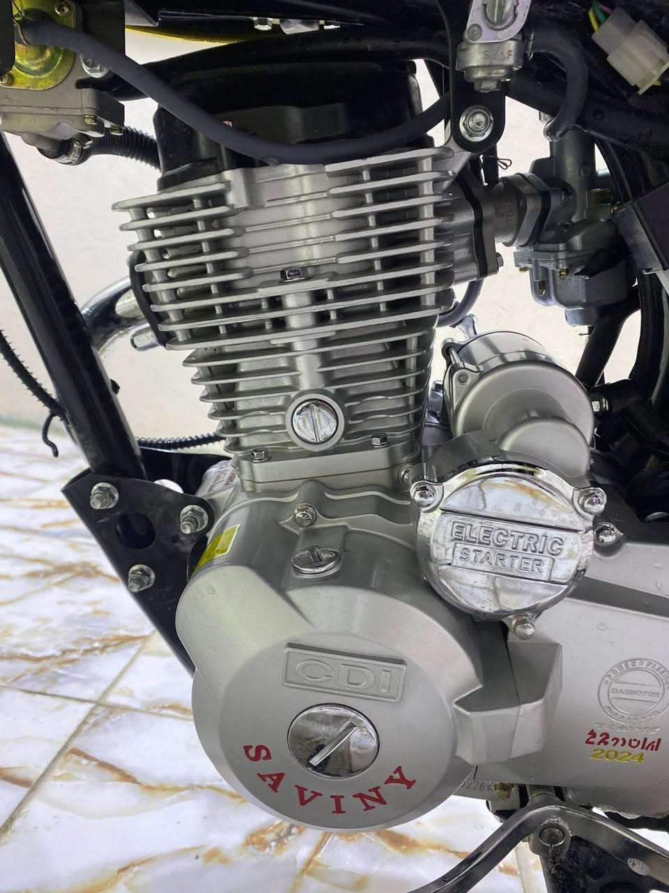 السلام عليكم للبيع دراجة ايراني موديل ٢٤ شكل ال ٢٥ 
دراجة مكفولة كفالة عامة ماممدود عليها سبانه وين ميعجبك افحص بيها اوراق منفيس شباب دراجة جديدة بمعنى الكلمة 
سعرها ٨٠٠ وبيها مجال بسيط مكاني فلوجة *********** بي واتساب
