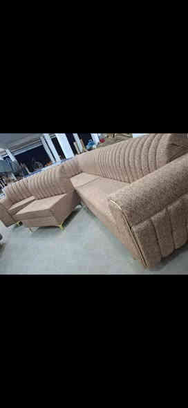 افتح عقلك واسمع زين
تسكام بلوك مو سفيفه ولامال بيجات 
كل تخم 11 نفر يعني من 7 متر ونص الئ 8
السعر الكل ع 400 واسئل ع البلوك الاسود التسكام وتعال واتساب
***********
