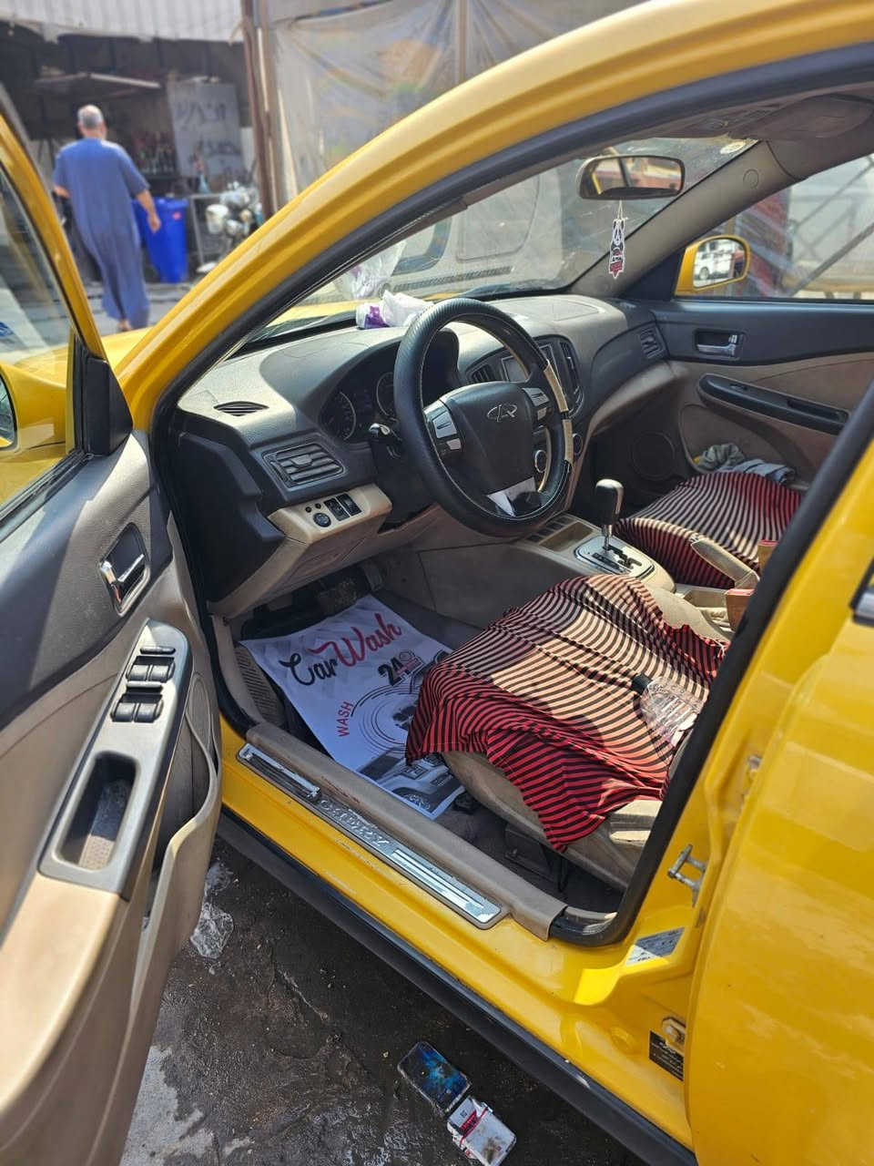 السلام عليكم ،شيري E5 موديل 2014 گير ومحرك كامري ابو الچف ماشية 105 الف كيلو السعر 42 ورقة الهاتف ***********
