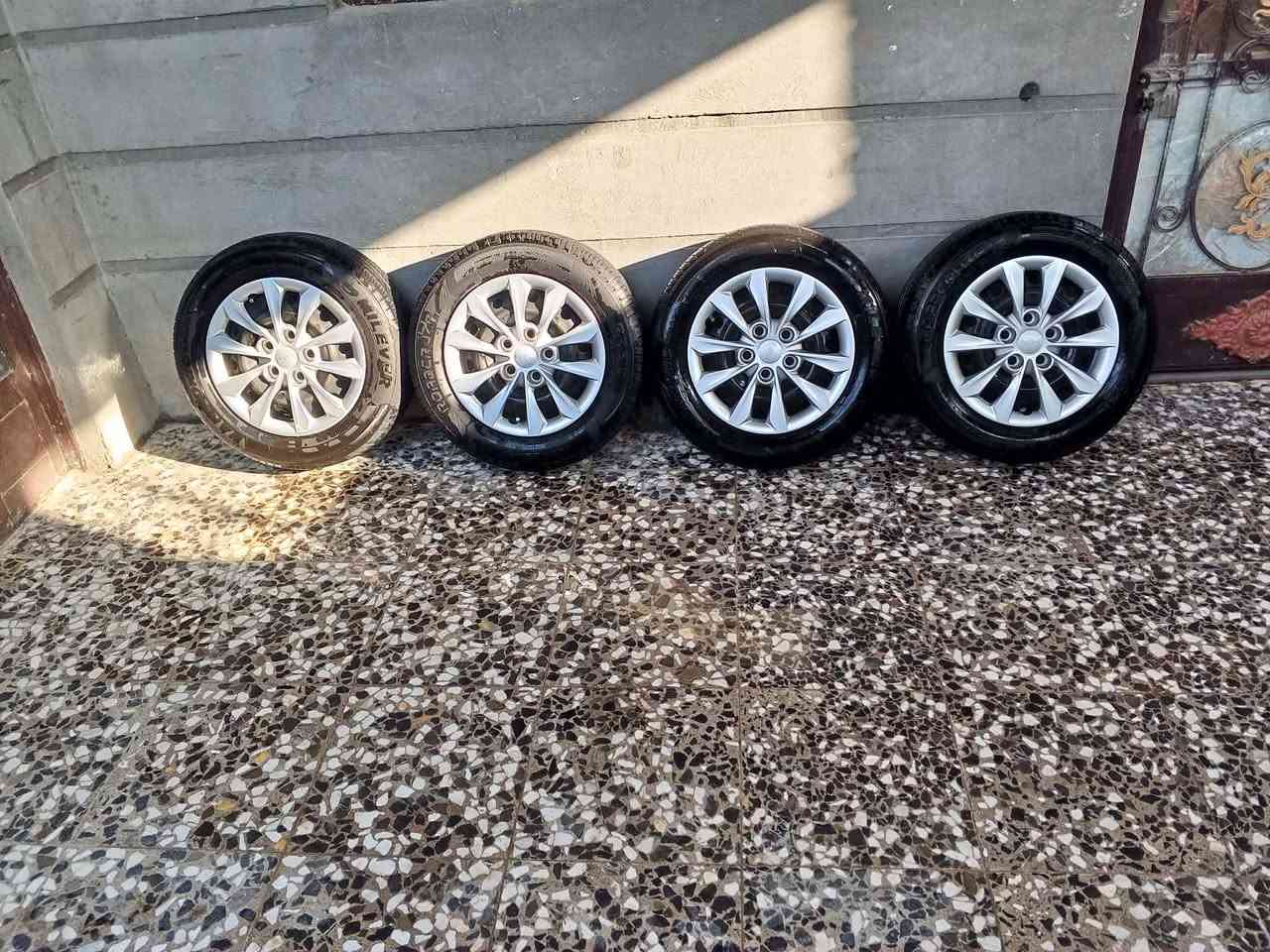 ويل عادي وتاير وكبات 15 سيراتو 2022 نضافة ٪95 مكانهن واسط الصويرة
***********
