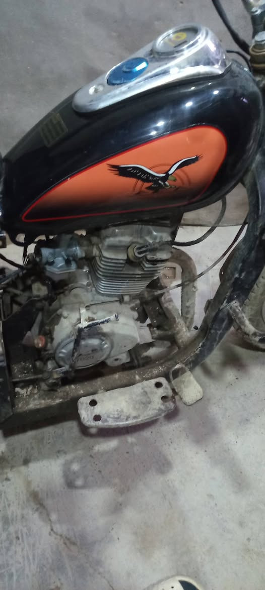 سلام عليكم عندي هاي الستوته الستوته شوفت عينك موديلها 2021 نوقصها كرهبئيات ودبلات خلفيه سعر (900)وبيه مجال المكان بغداد حي البتول للاستفسار ***********
