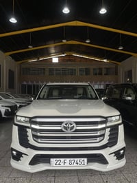 نحن اسره وكادر معرض المهره لتجاره السيارات الحديثه 🚙 نقدم لكم ارقى تحي...