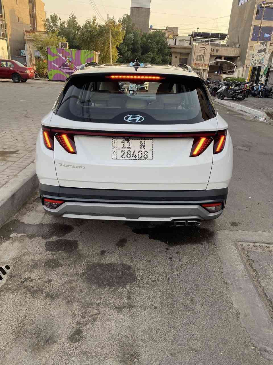سلام عليكم توسان موديل 2025 ماشيه 4000 السياره مقفوله كفاله عامه تحويل ثاني يوم السياره بسمي السعر 240 ورقه وبيها مجال للشراي رقم التليفون ***********
