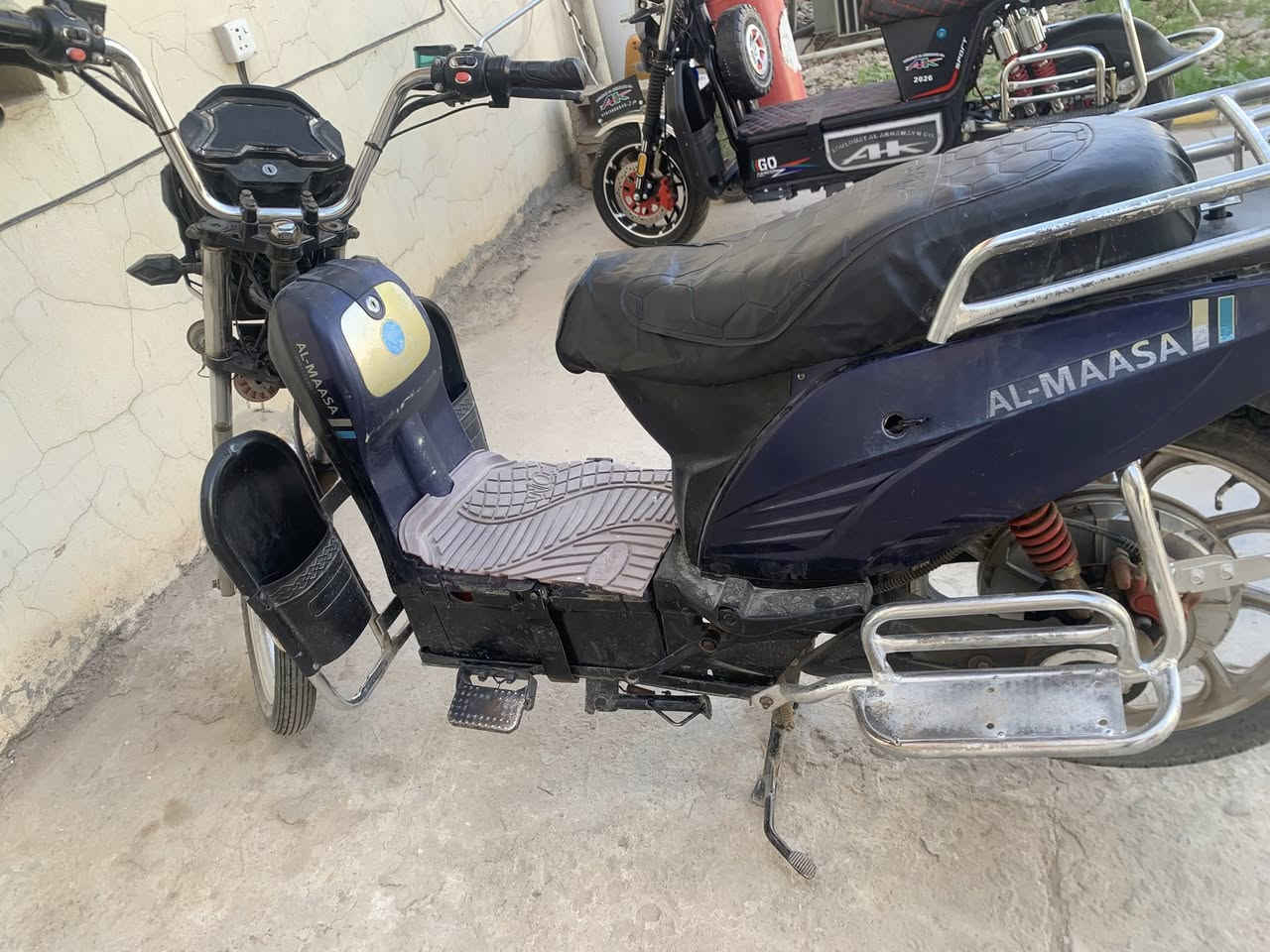 السلام عليكم ورحمة الله وبركاته موطور شحن للبيع ماسه نظيف كهربائيات شغاله في الفلوجة السعر 350 الف للمعاينه والشراء الاتصال ع 
***********
محمد
