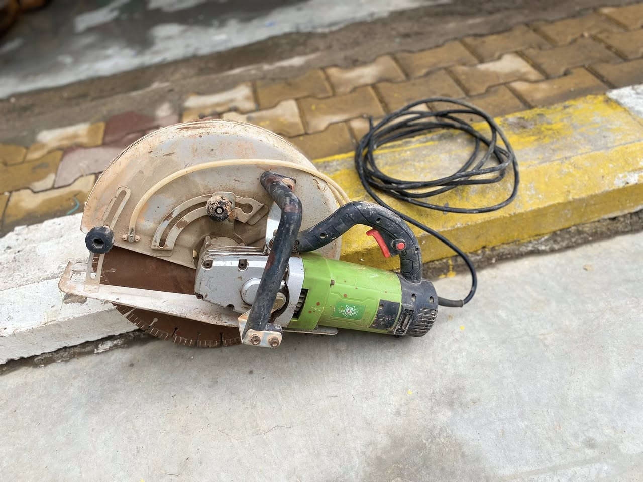 ⭕️ كوسرة للبيع جديدة مستخدمة قليل جداً 
للاستفسار : *********** 📲
