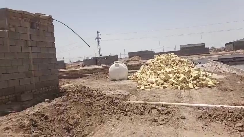 سلام عليكم بيت للبيع التفاصيل داخل الفيديو الستفسار عرقم***********
