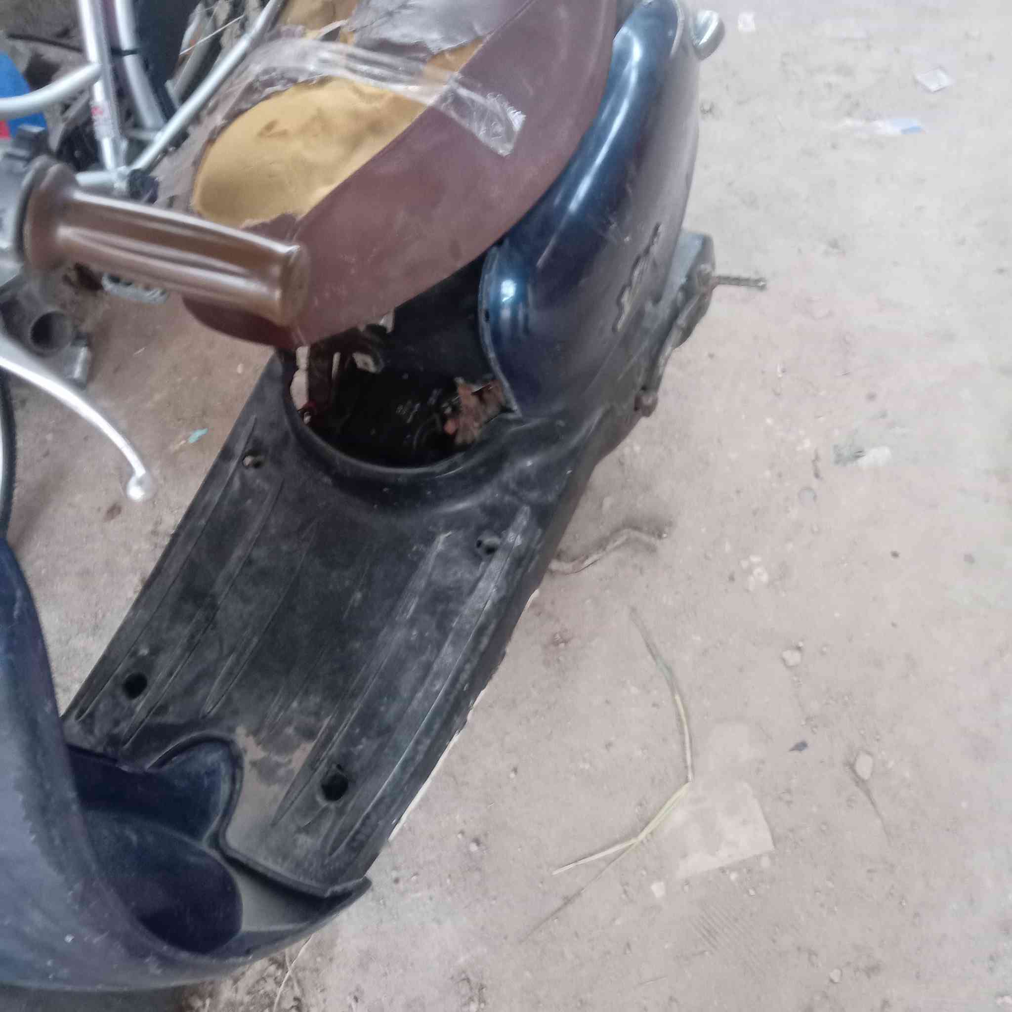 دراجه البيع مصريه توه مجفته حته ما ساحكه سوق شيوخ سعر ١٥٠ مستعجل عل بيعته  ***********
