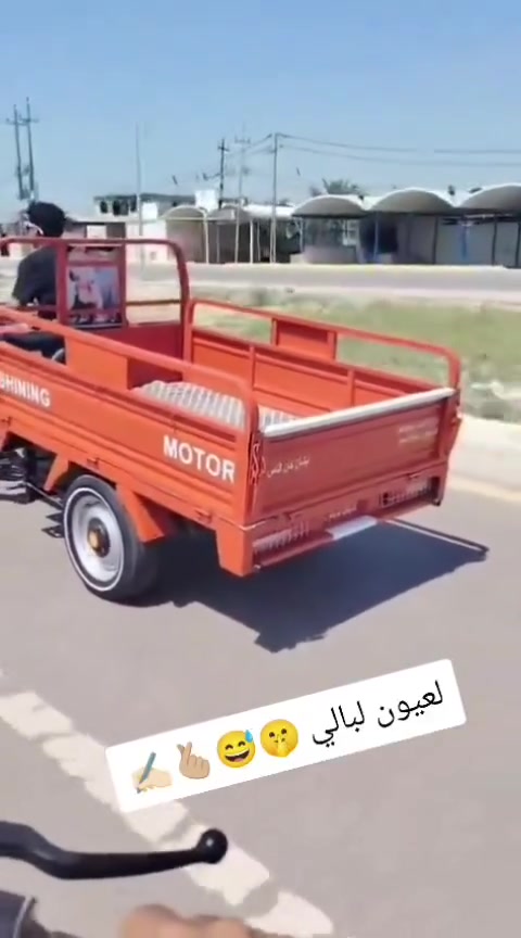 السلام عليكم ستوته للبيع اوراق اصولي مديل 23 مكفوله كفاله مليونين 850 وبيه مجال بسيط خاص مامتواجد تصال عله رقم *********** مكان حيدريه عمود 585 بين نجف وكربله كامله عله اخر حبايه
