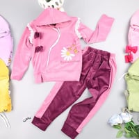 تراك ولادي بناتي قديفه  قياس 8//12سنه   سعر  بعد التخفيض الدرزن 50 بدل...