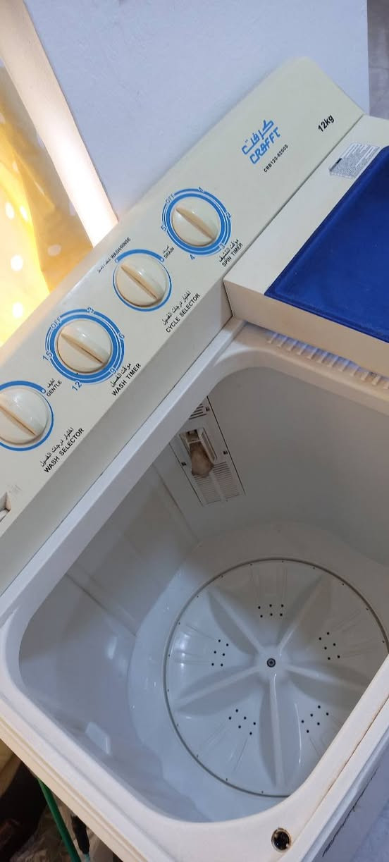 غسالة نوع كرافت حجم 12 كيلو المجفف عاطل حي المعلمين قرب جامع مالك ابن انس السعر ٦٥ الاستفسار ***********
