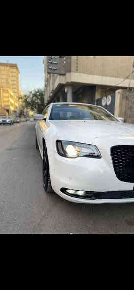 السلام عليكم 
للبيع 
أوباما كرايسلر 2023  S. كلييييين … 

المواصفات 
بانوراما 
دمام خلفي  
اشاير بالمري 
هيتر مري 
كشنات كهرباء 
كشنات حضن 
تو ويل 
محرك 3.6
گير  S 
نضام ملاحه 
تشغيل عن بعد 
حساسات امامي خلفي 
ويل عشرين بلادي 
شفتات ستيرن
مثبت سرعه  
نضام تزحلق 
نضام gbs
كشنات حفر S 
ساعه بلاديه 
سستم سماعات
رادار خلفي 
رادار جانبي 
شاشا ابل كار بلي 
 وبقية المواصفات معروفه مايحتاج اذكرهن السياره بأسمي رقم جديد هزه وسنويه جديده عنواني بغداد السيدية للاستفسار

اتصال واتساب + ع رقم 
***********
