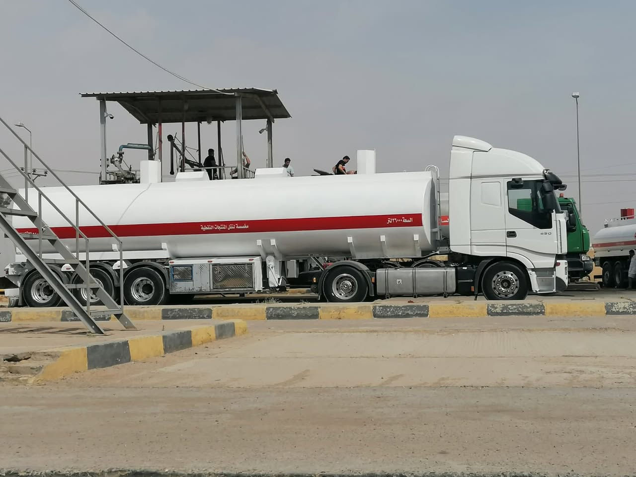 افيكو موديل 2007بسمي  تحويل ثاني يوم جي بيس محرك لا تبخير ولا تنقيص كروز10 تانكي روعه تخم تاير راس ويلا كب سيارة نضيفه ومتعوب عليه السيارة رقم سلايمنيه(سعر270) موقع البصرة الهارثه 📍 رقم الهاف ***********
