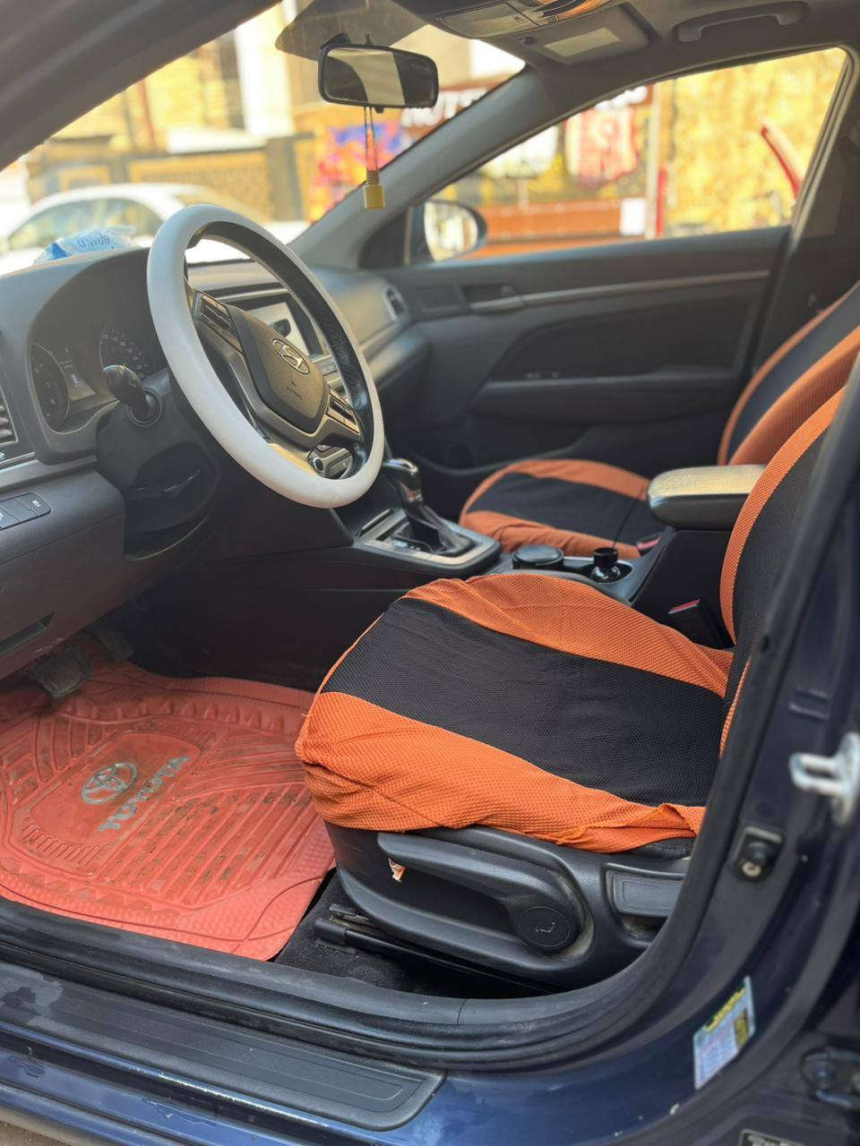 السلام عليكم النترا للبيع موديل 2018 كندي ماشية 165 kmفول مواصفات 1/1  3 انضمة قيادة بصمة تشغيل وبصمة ابواب حساسات خلفية كامرة دوارة فتحة مانع انزلاق تدفئة بالكشنات والستيرن اشارة ترحيب مكينة مفتوحة مجفتة حادثها الباب الخلفي ومعدل وبيها بصفحة الحادث كلير صفحة من كندا والبنيد مصبوغ ومابيها ولا قطعة مبدلة شواصي لغود كفالة عامة رقم بغداد باسمي السعر 112 وبيها مجال بسيط مكان بغداد عامرية للاستفسار ***********
