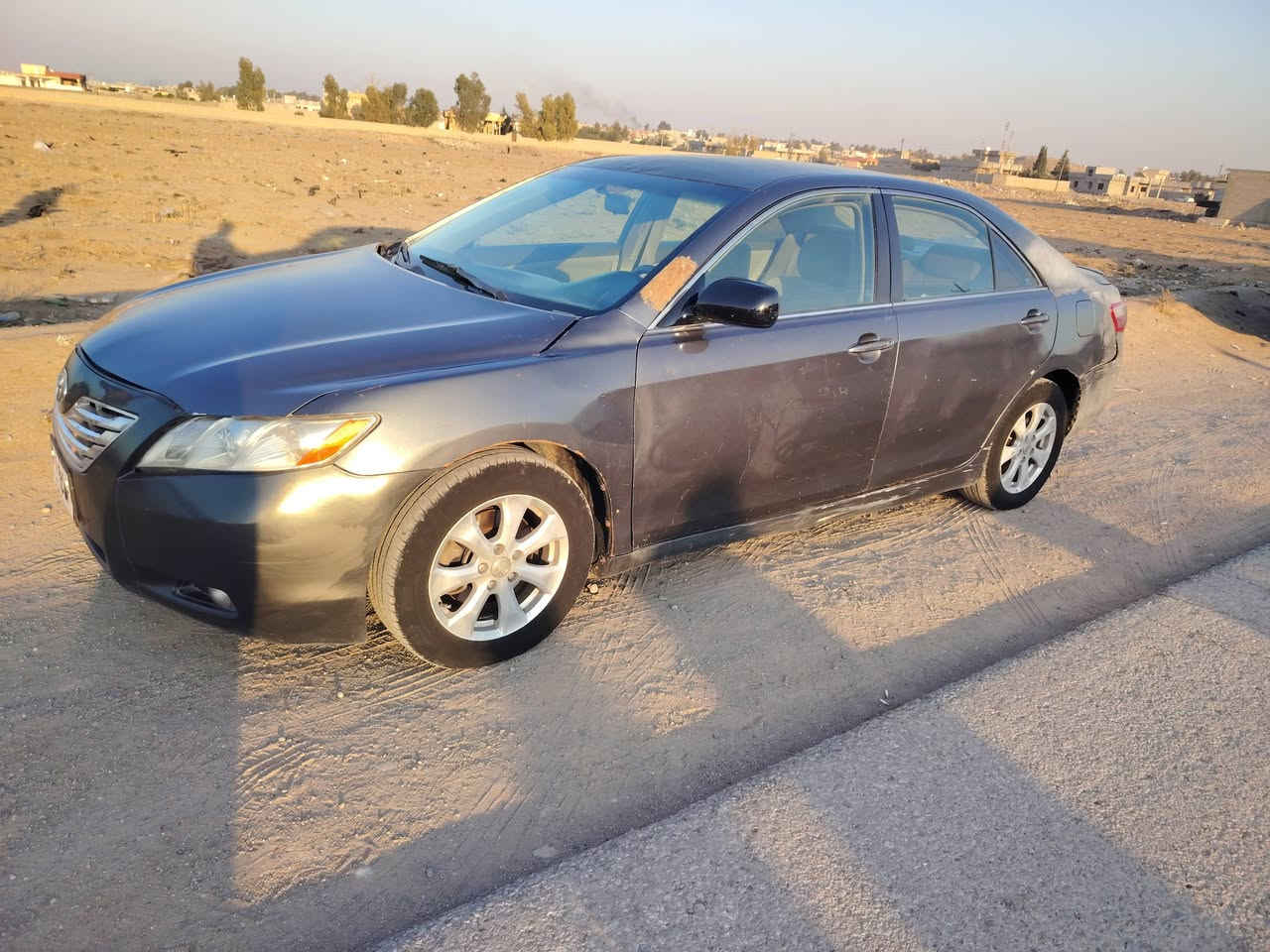 سلام عليكم بسعر مناسب جدا 65 ورقه يعني لگطه مستعجلين على بيعتها 
تويوتا كامري موديل 2007 رقم نينوى كوبون بانزين موجود 
شرط التحويل والوكاله
 سياره بيها صبغ حزام
وشويه تحتاج ترتيبات وكل شي بسعره
 مكان السياره موصل ناحية ربيعة
محرك شرط جديد مال گصه 
#ملاحضة السياره كيرها عاطل ما تمشي 
تعال وشوف السياره وتدلل 
*********** 
***********
