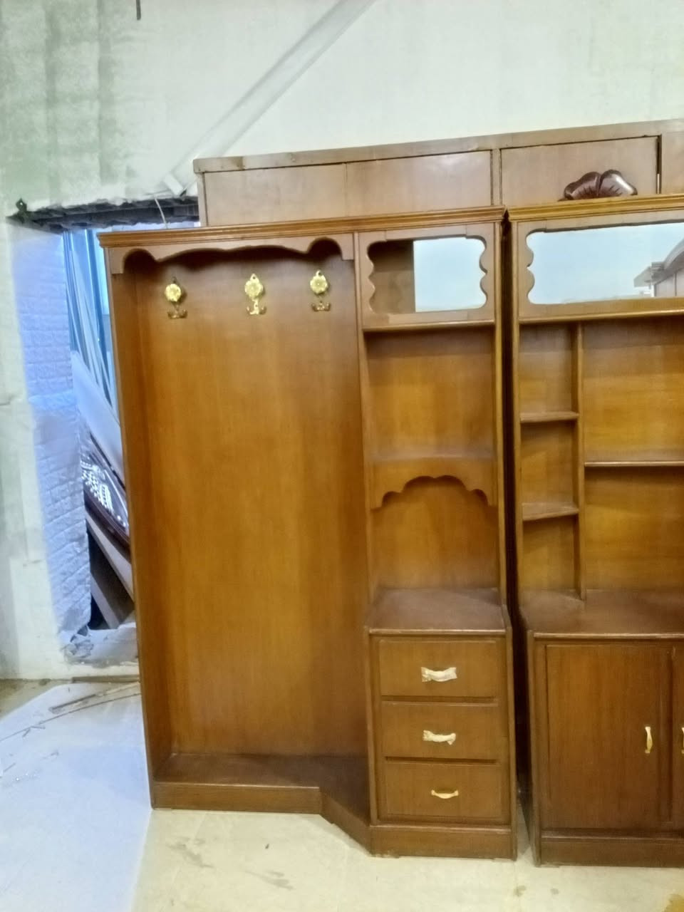 سلام عليكم زاويه وكتيبه السعر 60 المكان رمادي الملعب سوك سلاله ***********
