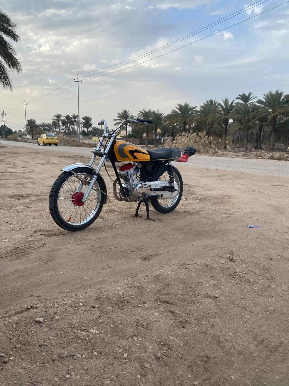 السلام عليكم دراجه البيع  سعر 750 وبيه مجال قليل دراجه جديد قبل شهرين من معمره مامتعوبه  اوراق اصوالي شاصي 2022 شاصي ارشه اوراق 5 ومكاتببه 6 . مكاني حله رانجيه طريق حله نجف 
دراجه صاروخ أرضي شلعه فوله مكينه سبانيه مامخلي عليه دراجه خسران عليه اهواي  رجان مو شراءي لا يتعامل رجان رجان رقم  ***********... صوته ناعم كلش
