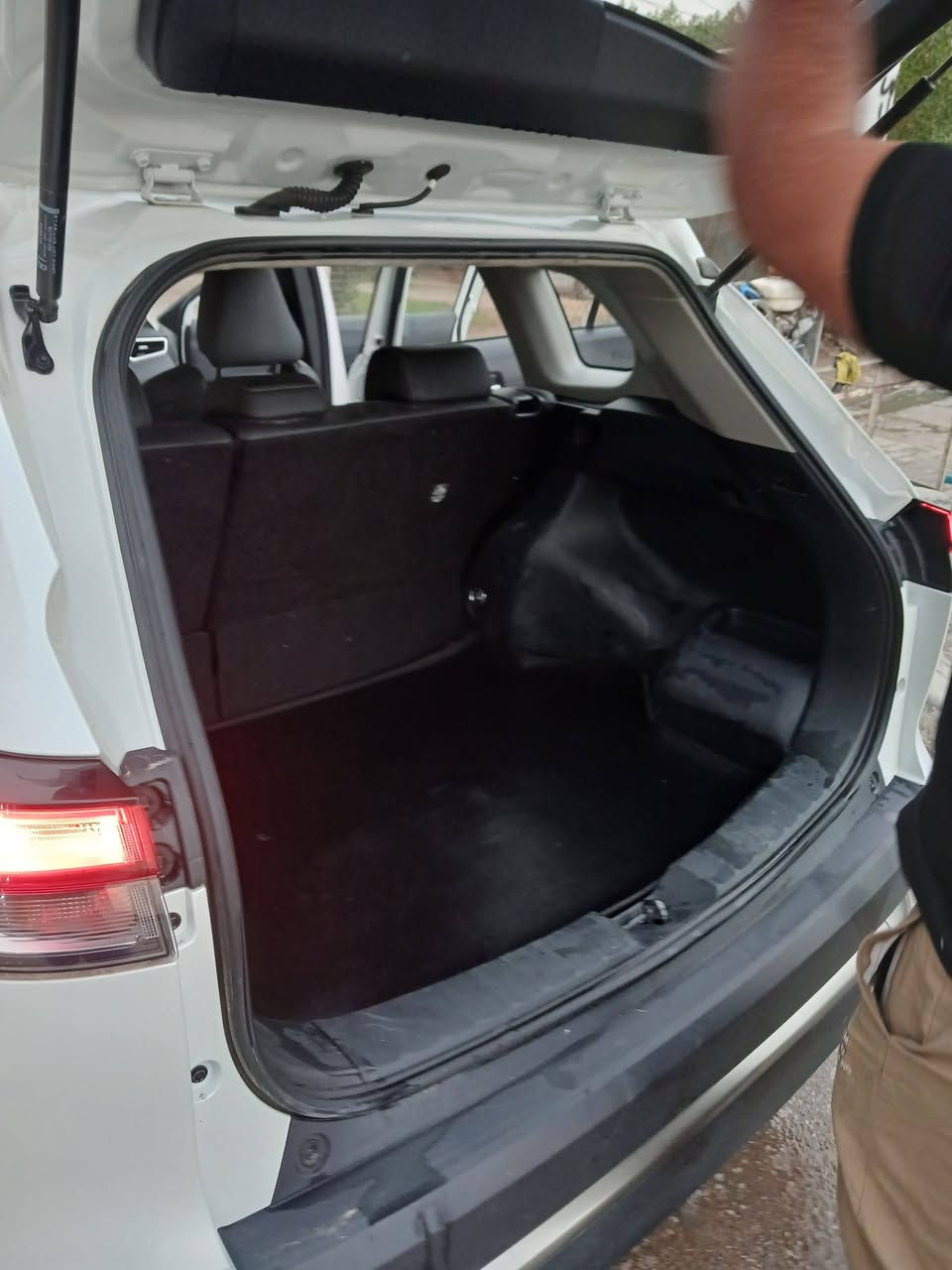 كورلا كروز مديل ٢٤ سياره نضيفه كلش رقم بغداد  سعر ١٦٦ مكاني بغداد البياع ***********
