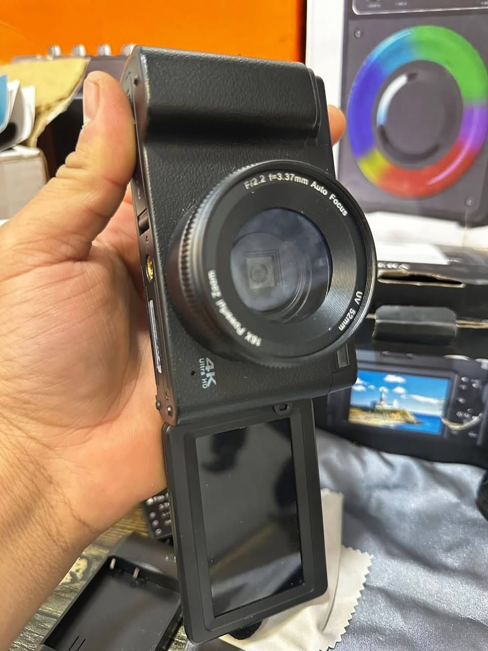 هذه كاميرا رقمية مدمجة طراز DC101، مصممة للتصوير بدقة 4K Ultra HD.تتميز الكاميرا بقدرة تصوير تصل إلى 48 ميجابكسل وتقريب رقمي 16x.سعر 50


**إذا كنت صاحب هذا الإعلان وتريد حذفه لأي سبب، رجاءا أرسل رسالة إلى الدعم الفني**