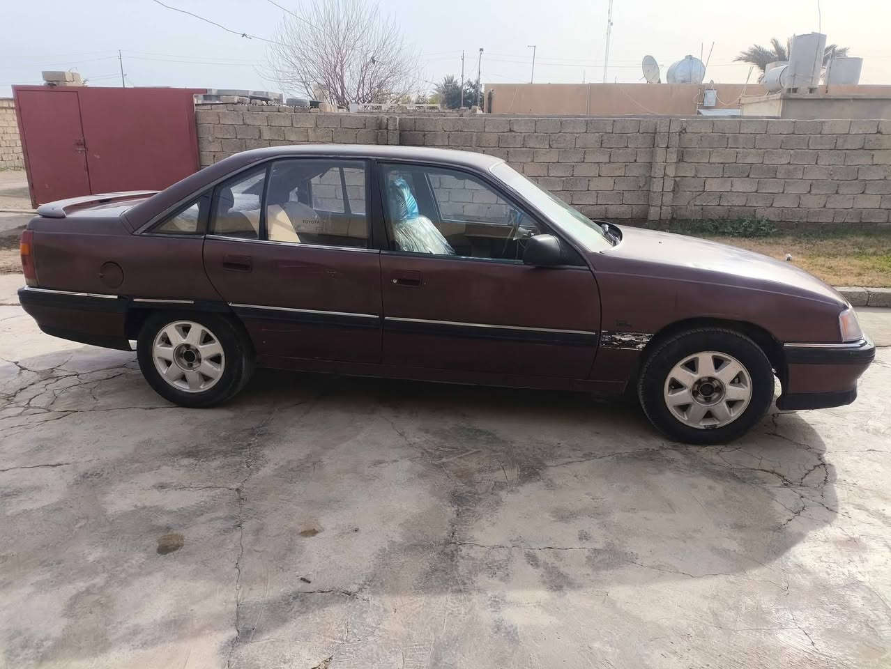 اسلام عليكم اوبل اوميكنه للبيع فحص صلاح الدين  موديل1991محرك.20 شرط محرك وكير مكفو لات كهرباءيات شغاله السعر خاصة رقم الهاتف *********** العنوان بيجي
