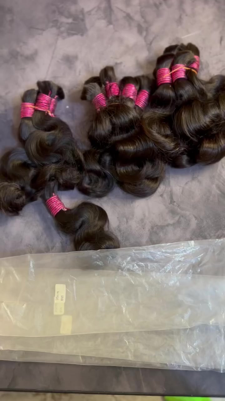 سلام عليكم اخوان شعر طبيعي الطول 35 العدد 15 قطعه الي مهتم بيه يرسلني سعر مناسب
***********
