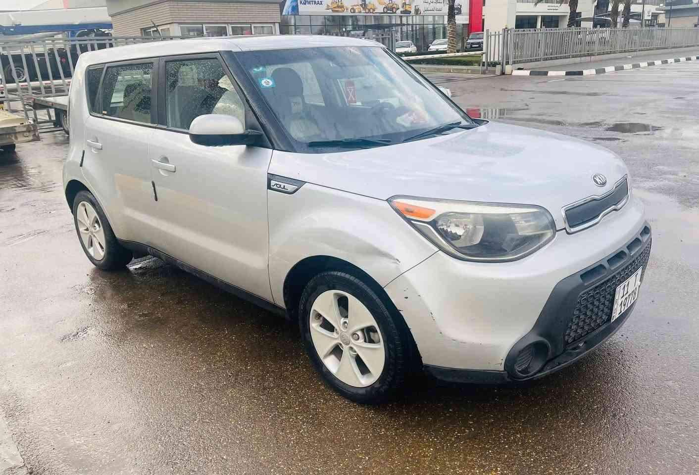 السلام عليكم / من رخصة الادمن 
كيا صول 2016 كفالة عامة من الصبغ والتبديل رقم بغداد إنكليزي باسمي مواصفات شاشة كامرة تحكم استيرن ايكو مكينة كير تبريد صدر تخم تاير السيارة نظيفة جداً 
السعر 114 
للاستفسار ***********
