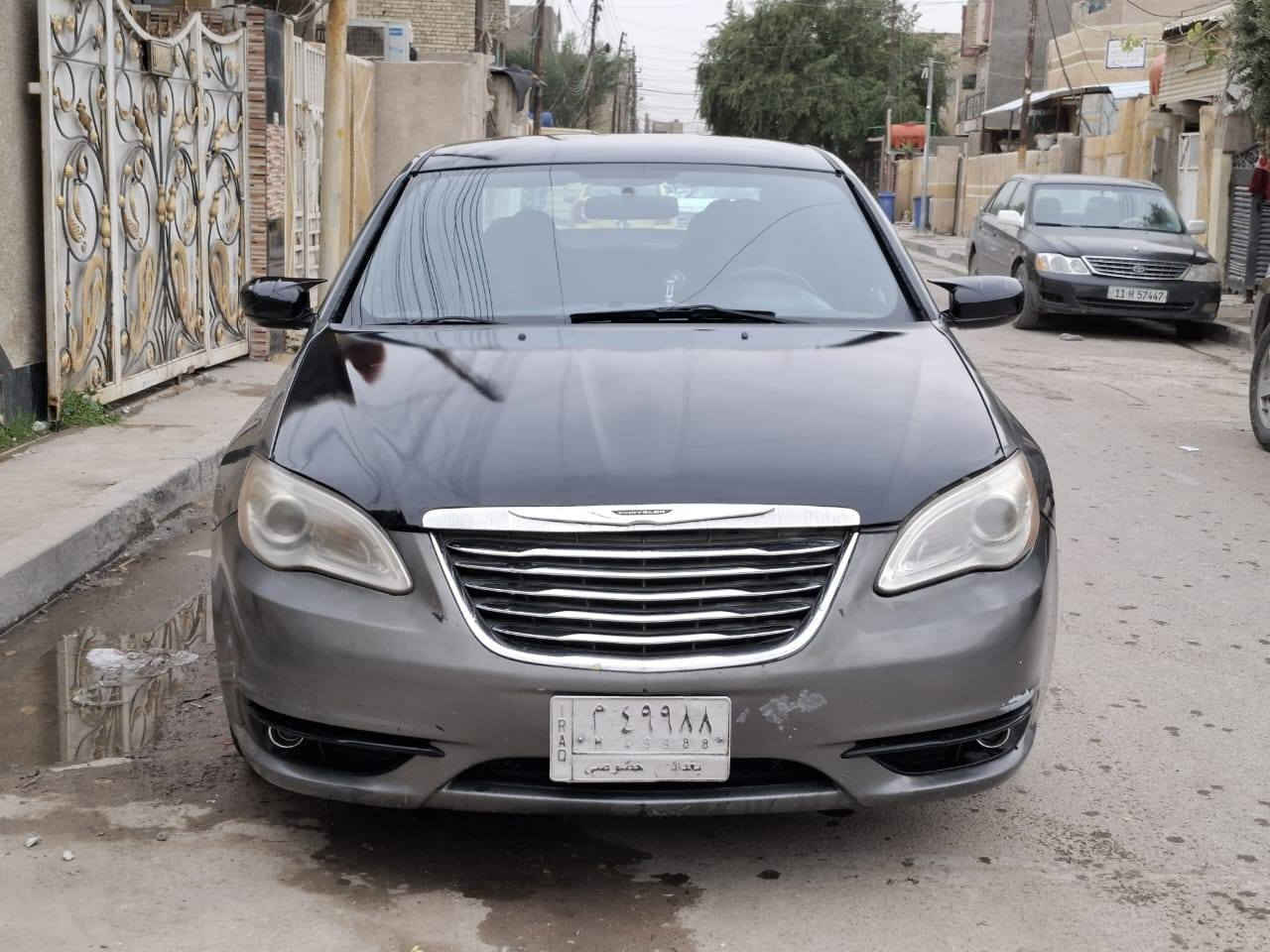 سلام عليكم ورحمة الله وبركاتة سياره سم يتين موديل 2013بدون ضربه بدون حادث مكينه 2400 سياره جاهزة خير من الله بيع او مراوس حسب القناعه مكاني بغداد البياع سعر 80رقم ☝الهاتف ***********
