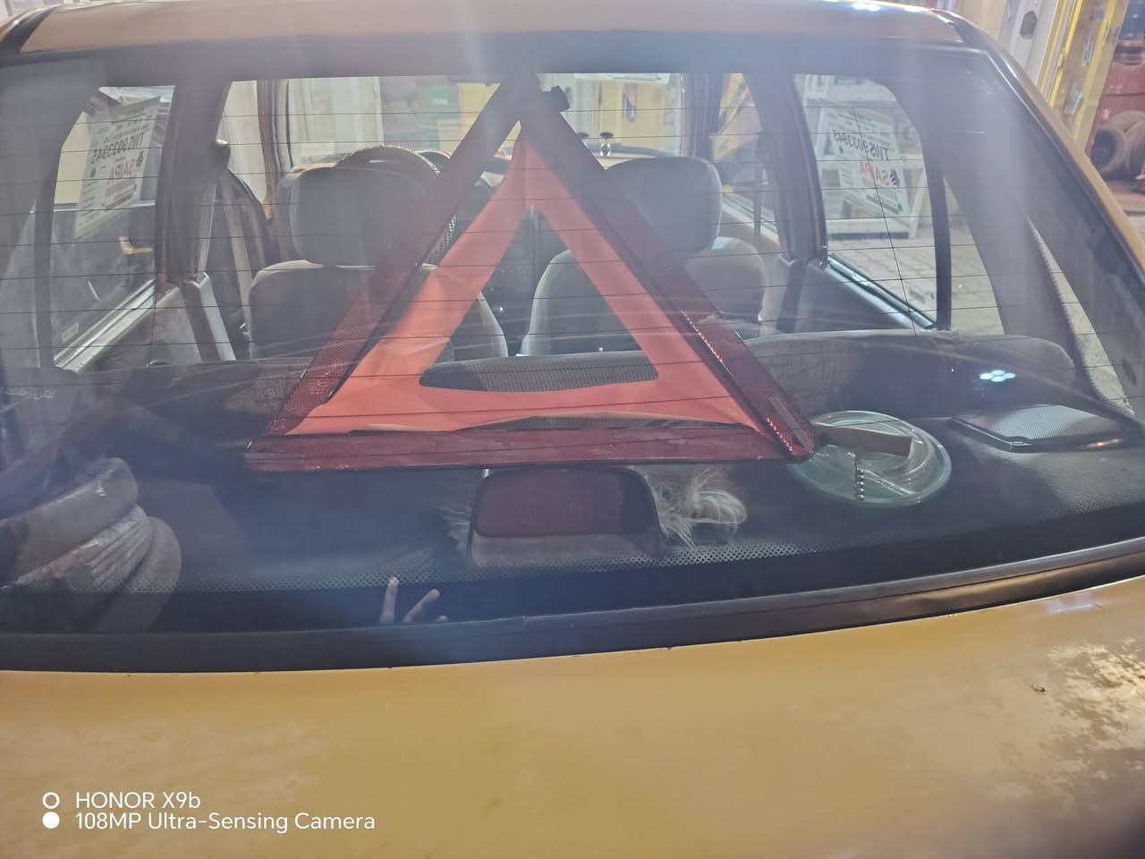 للبيع موديل ٢٠٠١٣  السعر ٣٥ بية مجال بسيط العنوان بغداد المدائن رقم الجوال *********** أو واتساب *********** أتصل وحياكم الله
