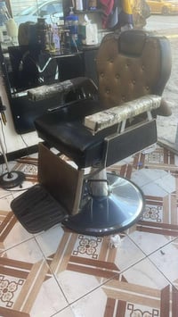 مرايات ام الكومدي ٣ • كرسي حلاقه جيبر ٢