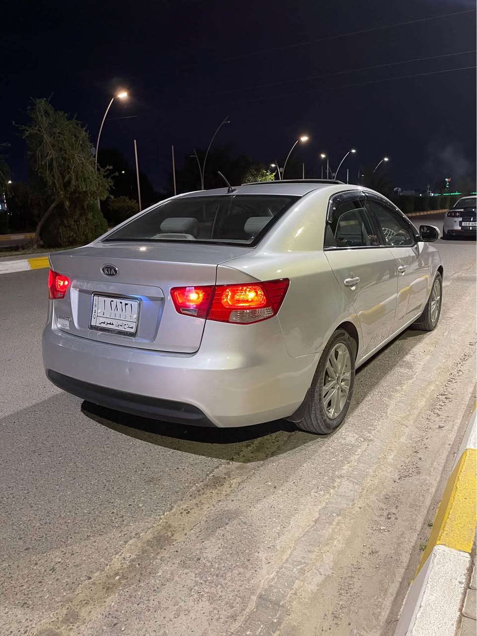 يا الله 
السلام عليكم .. 
سيراتو 2011 فتحة 
 محرك مكفول ممفتوح 
كير كفالة
صدر تبريد كهربائيات شرط 
تخم تاير جديد 
رقم صلاح الدين سنوية جديدة تحويل ثاني يوم 
السيارة جاهزه بدون مصرف 
بيها صبغ باب السايق رش فقط بدون داخل 
السعر 107 وبيها مجال  
الشراي يتصل *********** تكريت, صلاح الدين
