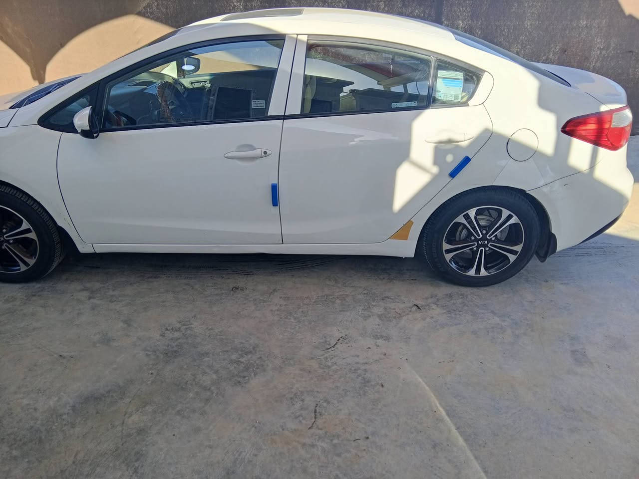 سلام عليكم 
سيراتو موديل2014خليجي بغداد
بدون حادث فقط صبغ بل مكان المحدد
125 وبيه مجال مكان السياره كربلاء
الاستفسار***********
