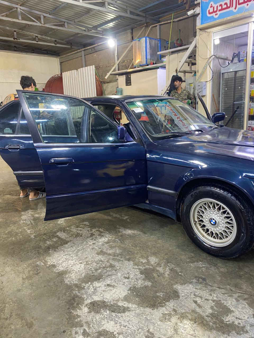 السلام عليكBMW 735
محرك مفتوح  
سياره جاهزه محرك وكير بشرط صدر خلفي امامي نضيف تخم تاير ويل خليه شغل واطلع نقصها بس تبريد ماعرف شبي غرفه كهرباء امامي خلفي  مكانها بغداد  للبيع او مراوس  متواجد خاص وهذا رقمي والشراي بخدمته ***********
