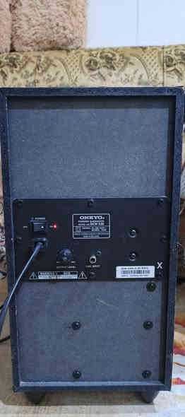 السلام عليكم.
دمام ضخم كهربائي سوبوفر اكتف روعة من ماركة اونكيو  العريقة . 105 واط كهرباء ٢٢٠ فولت .نظافته جيدة جدا .ارتفاع بحدود ٤٠ سم
والاهم ان الجهاز بلادي بالكامل و مضمون ان شاء الله ...شغال  ١٠٠ % .استيراد الكويت . 
يستخدم مضخم الدمام للمضخمات التي يكون السوبوفر منفصل كهربائي او للسيستمات والاجهزة الصوتية كافة للحصول علئ زيادة بتضخيم البيز .صوت وتضخيم ممتاز جدا .
السعر  ٥٠ الف نهائي اخوان بدون عملة رجاءا .
للاستفسار او المراسلة موجود خاص او *********** البصرة .موجود توصيل شركة .
