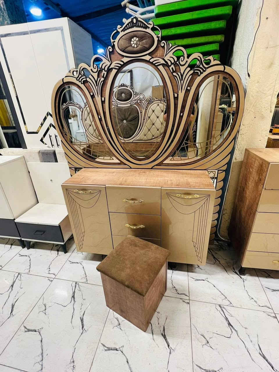 غرفة نوم تركي مستخدم 🎀
نضافة 80بل💯
عدد القطع / 8
نضام / سلايت + ابواب🍂✨
قماش وتر بروف🍂
سعر / 650 🤍✨
شد ونقل داخل بغداد مجاني🛻
يوجود توصيل محافضات 
تصعيد حسب النتفاق


**إذا كنت صاحب هذا الإعلان وتريد حذفه لأي سبب، رجاءا أرسل رسالة إلى الدعم الفني**