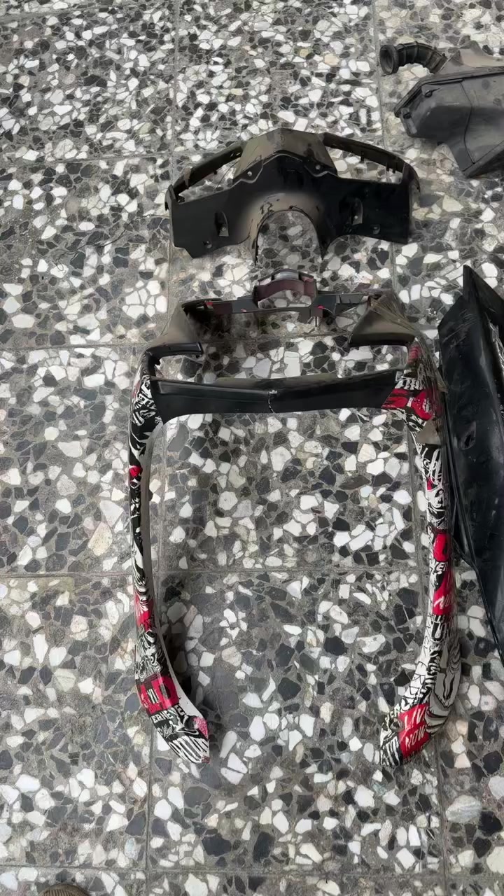 للبيع غراض سكنس شمعه مكينه بيه صورت مكاني شارع  فلسطين ***********
