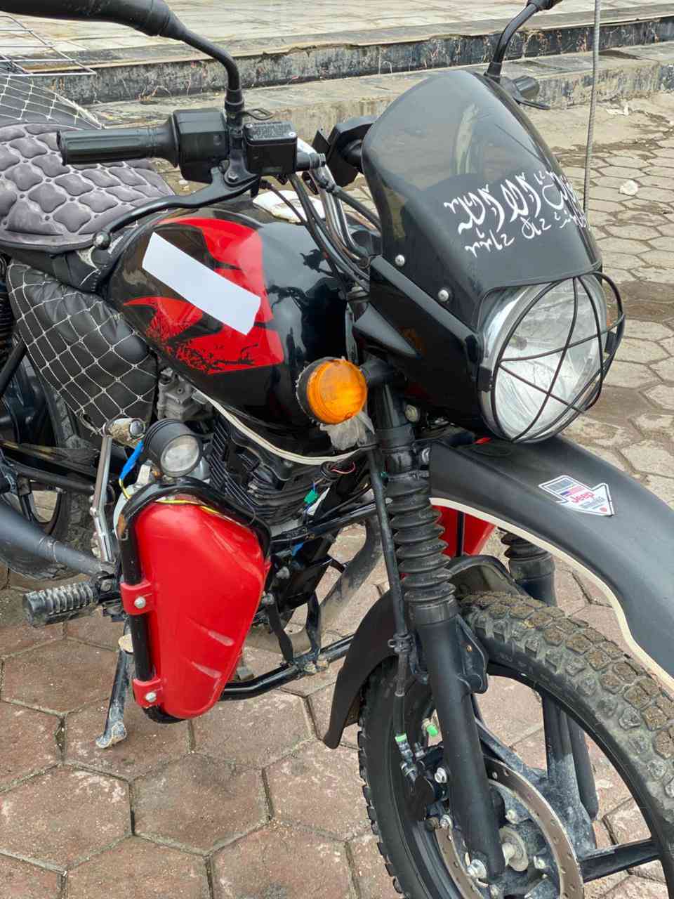 سلام عليكم دراجه بوكسر جبلي 2023للبيع ماشيه32000الف حقيقي مكفوله 100‎%‎ تجي تفحص وتشوف مرقم بغداد سنويه ولوحات نكليزي تحويل ثاني يوم ب اسمي السعر 2950وبيها مجال مكان بغداد تواصل خاص او على الرقم *********** موجود اتصال و واتساب ما ارد ماسنجر والي ما عاجبه السعر اكو هواي دراجات لا يكسر بحاجت غيره♥️
