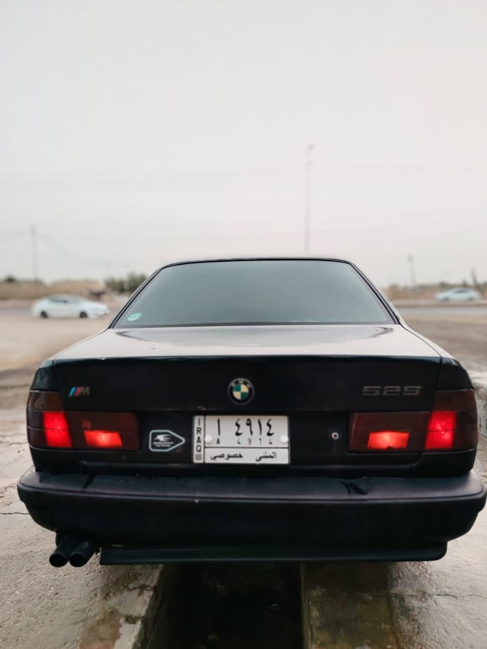 بي ام دبليو 525 موديل 1991 جاهزة من كلشي مكفولة من الضربة سعرها 50 ورقة وبي مجال مكانها ديوانية ***********
