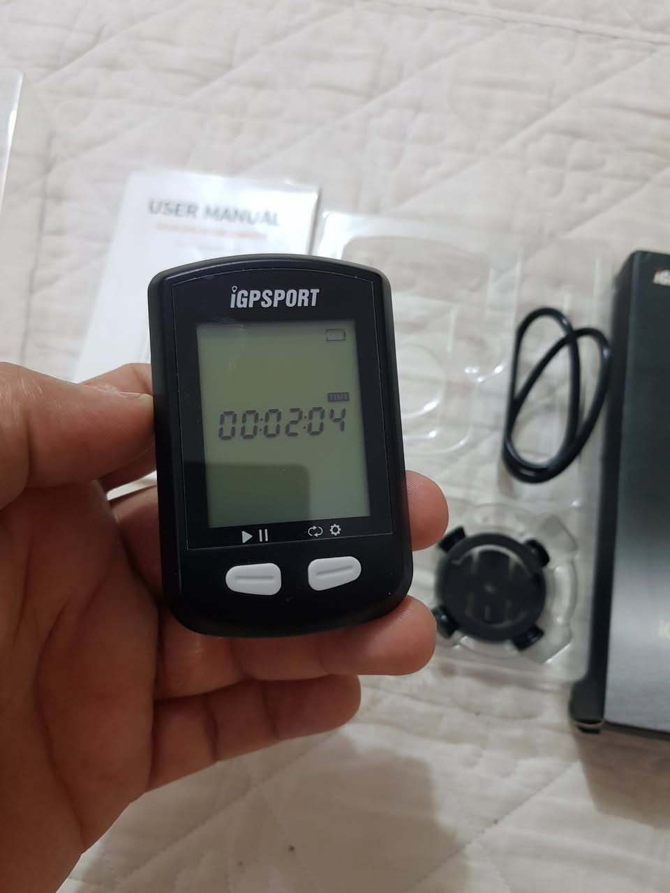 جهاز GPS خاص بالباسكل (الدراجات) من شركة iGPSPORT موديل iGS10S.
🔹 المواصفات:
قياس السرعة، المسافة، والوقت
تتبع المسار عبر GPS بدون حساسات إضافية
شاشة واضحة وسهلة القراءة
مقاوم للماء (مناسب للاستخدام الخارجي)
بطارية تدوم لساعات طويلة

باله جديد غير مستعمل بعده علية اللزكه 
🔹 
💰 السعر: 30 الف 
📍 متوفر توصيل


**إذا كنت صاحب هذا الإعلان وتريد حذفه لأي سبب، رجاءا أرسل رسالة إلى الدعم الفني**