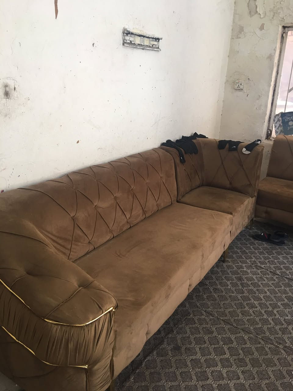 السلام عليكم تخم البيع اربع قطع 200الف بغداد الصحة ***********
