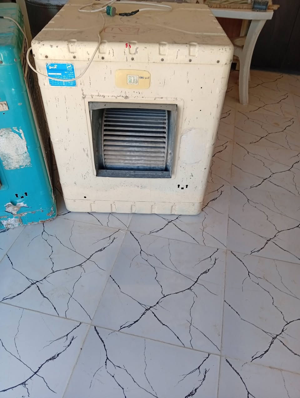 السلام عليكم مبردات 2ونص شقاله ونضيفه سعر 100الواحده وحده 160 طباخ غاز شقال 75 كاونتر سنك مطبخ فصال نضيف 70  صندوك خشب حطاطه شقل الموصل 90 وبراد مي شقال 75 مكان بروانه ***********
