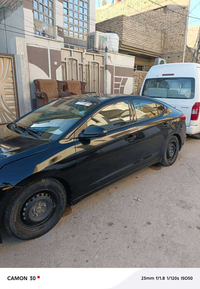 السلام عليكم من رخصة الادمن 
النترا موديل ٢٠٢٠ وارد أمريكي مكينه 2000دوش 
ضربته جاملغ وبنيد 
سياره فول ماعده الفتحة والبصمه
سياره شادلها منضومه غاز +لايتات عدسات زنون 
زرع
رقم بابل بسمي مشروع وطني مكان سياره 
بغداد بل الأمين ثانيه 
السعر 115
رقم ***********
