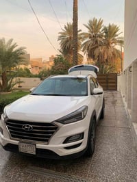 توسان 2020 سياره خليجيه قماره حديد فول ماعدا البانورما  تحكمات كهرباء ...