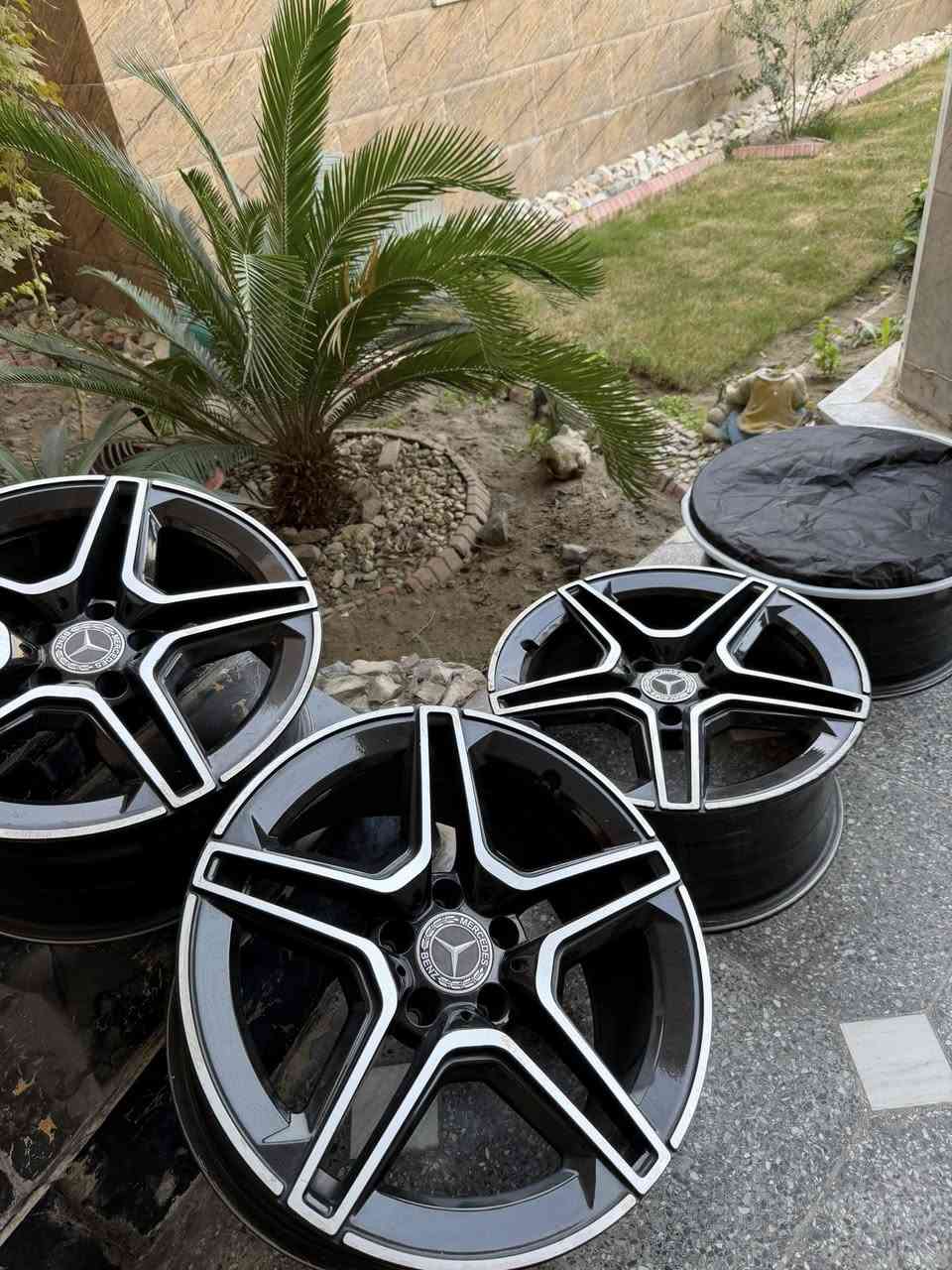 للبيت تخم كامل حجم 18 موديل 2021
مكاني بل يرموك سعر 600 الف 
***********
