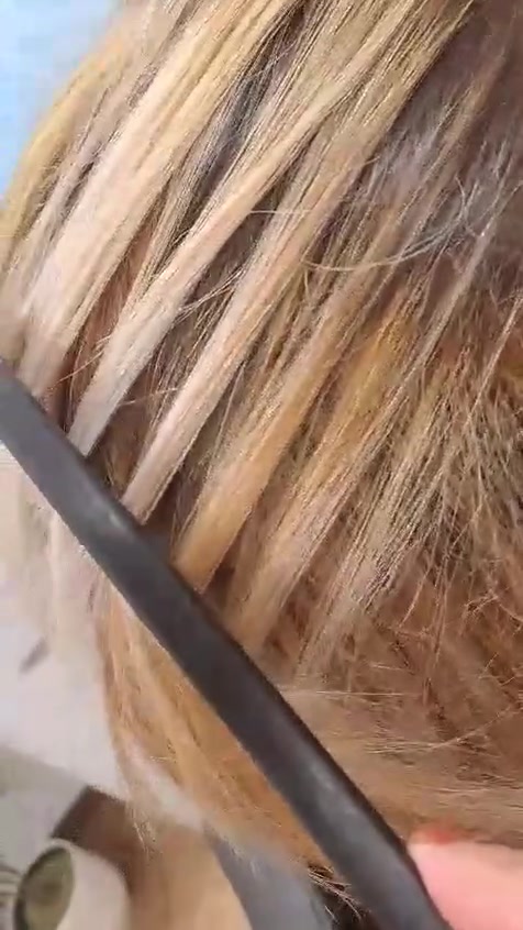 السلام عليكم حفافة ميش تاتو فلر وشم تسريح تنظيف بشرة بدكير منكير اي شي بالج هنا تلكي وشغل مناسب ومضمون***********
