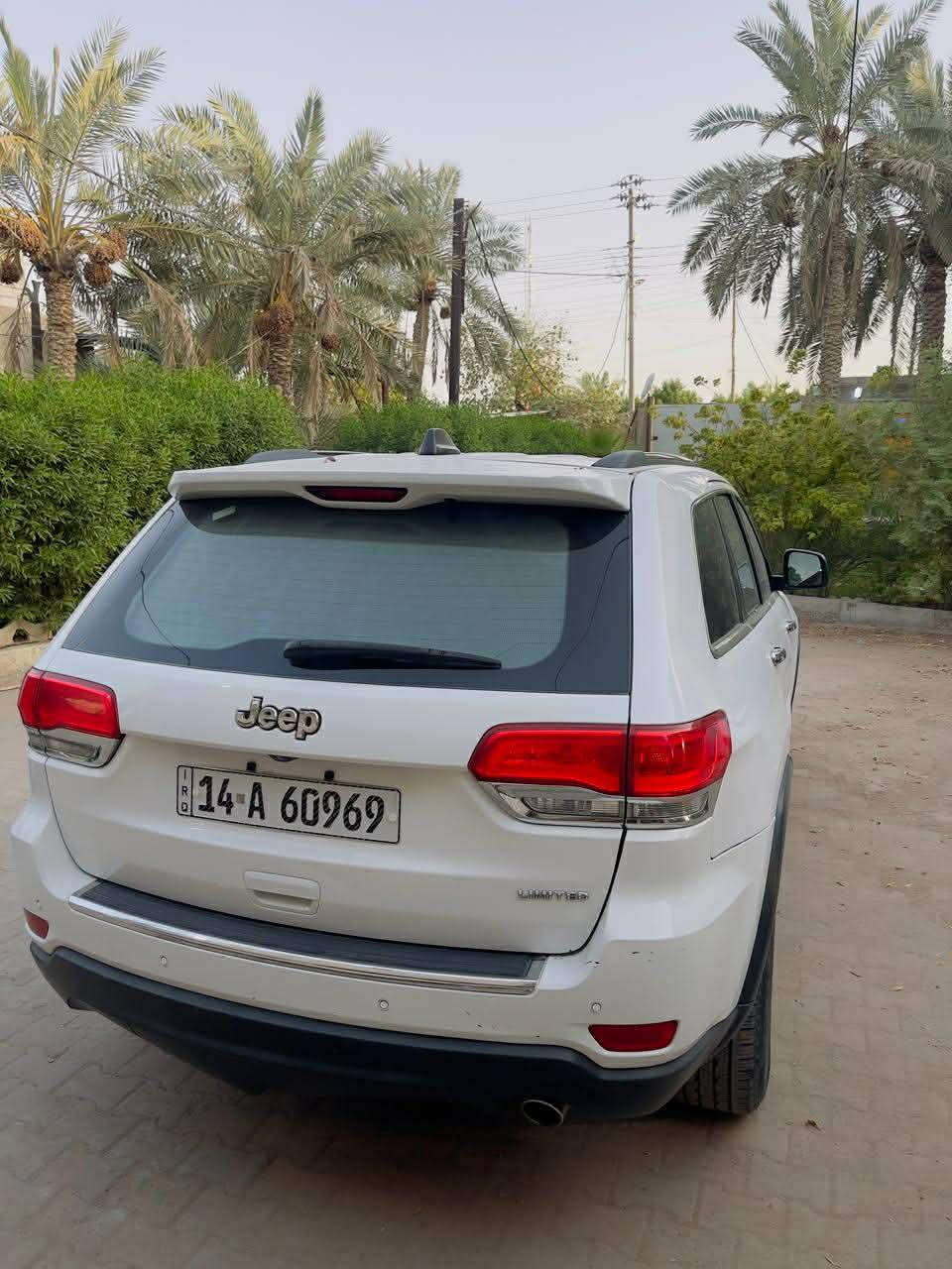 للبيع
جيب كراند شيروكي
موديل 2017
وارد امريكي كلين تايتل
كفاله عامه ضربه وصبغ وبارد 
رقم بصرة بأسمي
جاهزة للاخير 
مواصفات لمتد فول للاخير
السعر 250$ قابل للتفاوض حك الجية
جاهزة للاخير 
*********** اتصل
