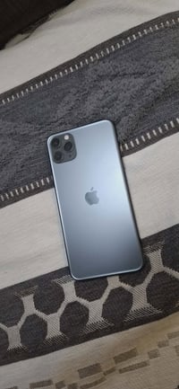 سلام وعليكم ايفون11برو ماكس ذاكره256بطاريته81جهاز نضيف بعده حديد لوك ج...